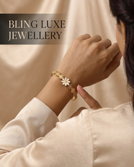 Floral Daisy Gold Bracelet