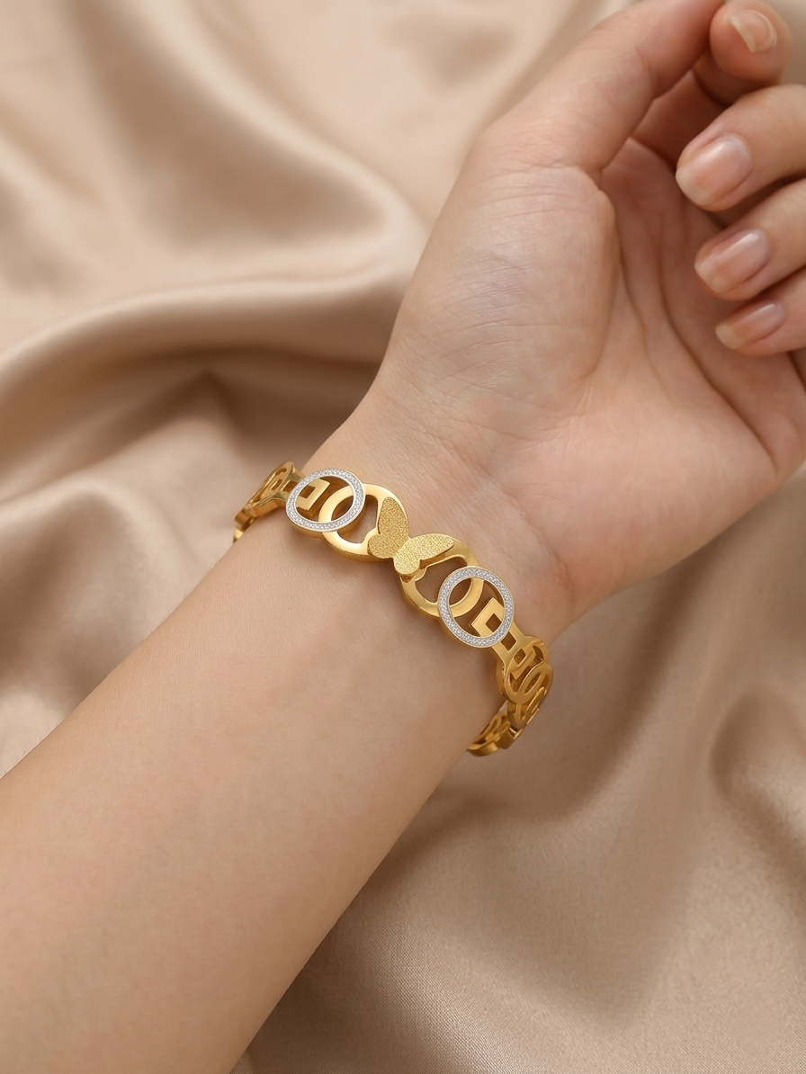 Elegant Butterfly Link Gold Bracelet